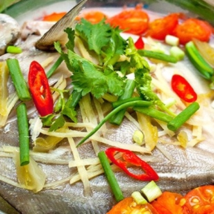 Cá Chim Hấp Mỡ Hành/ Hấp Hành Gừng