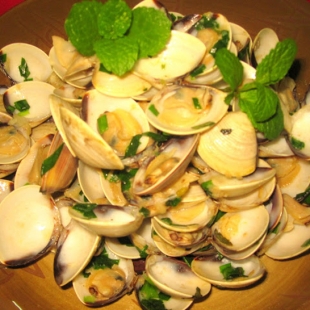 Nghêu Xào Mỡ Hành