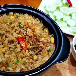 Cơm Chiên Cá Mặn