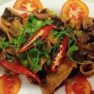 Cá Đuối Chiên Giòn + Mắm Me