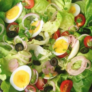 Salad dầu dấm trứng