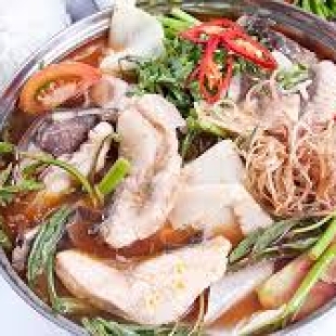 Lẩu Cá Mú Nấu Hành Ớt