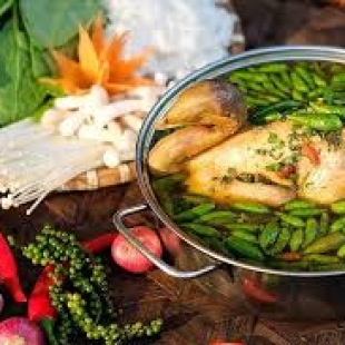 Lẩu Gà Chanh Ớt