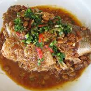 Cá Đuối Kho Tương Hột